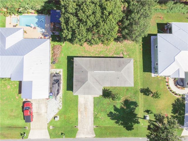 674 Beard Avenue, Sebastian, FL 32958