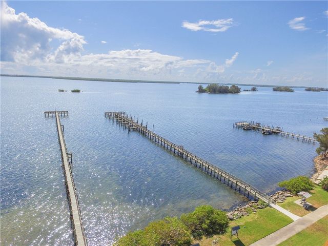 674 Beard Avenue, Sebastian, FL 32958