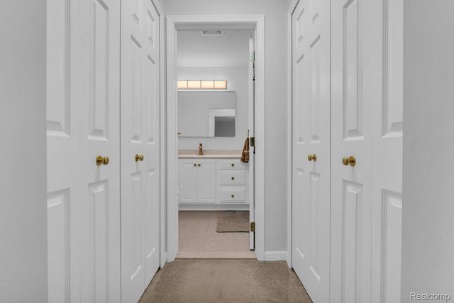 18500 Mayfield Street, Livonia, MI 48152