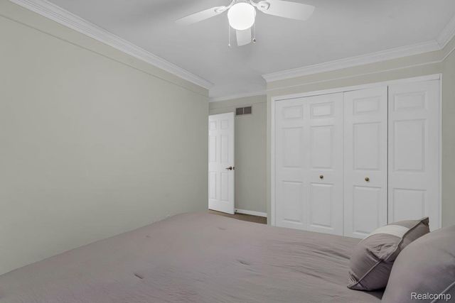 18500 Mayfield Street, Livonia, MI 48152