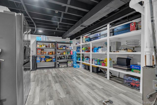 18500 Mayfield Street, Livonia, MI 48152