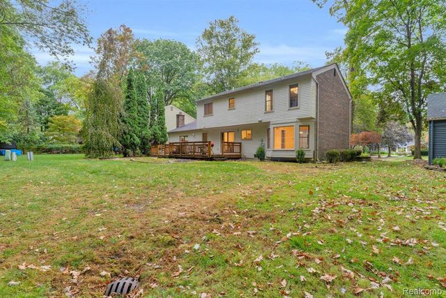 18500 Mayfield Street, Livonia, MI 48152