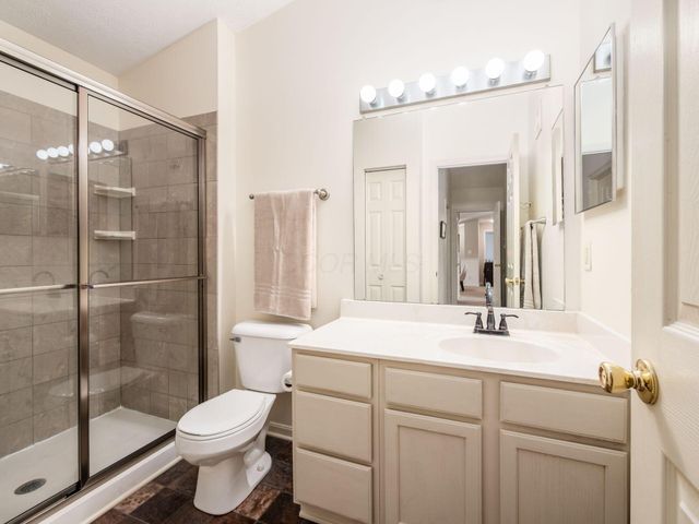 6755 Meadow Creek Drive, 207, Columbus, OH 43235