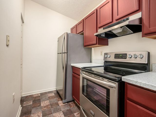 6755 Meadow Creek Drive, 207, Columbus, OH 43235