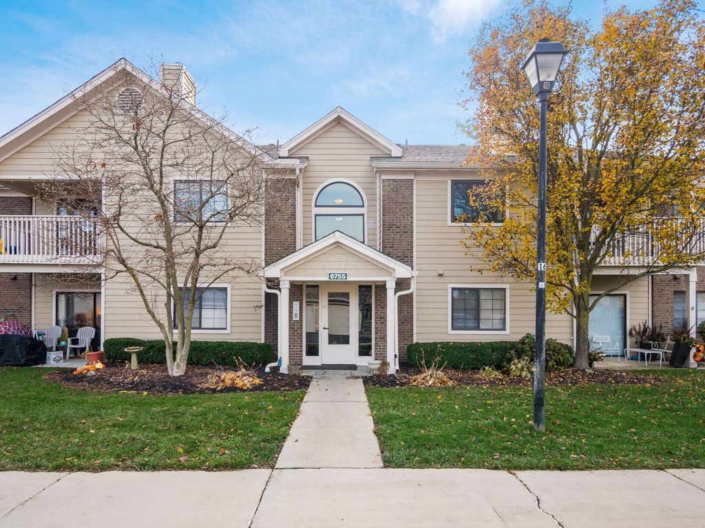 6755 Meadow Creek Drive, 207, Columbus, OH 43235