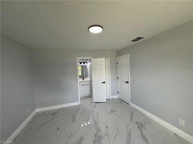2008 Lotus RD, Fort Myers, FL 33905