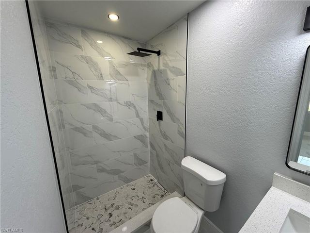 2008 Lotus RD, Fort Myers, FL 33905
