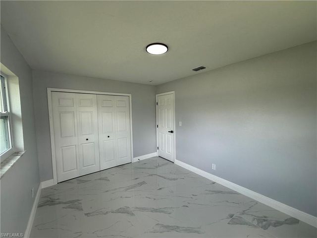 2008 Lotus RD, Fort Myers, FL 33905