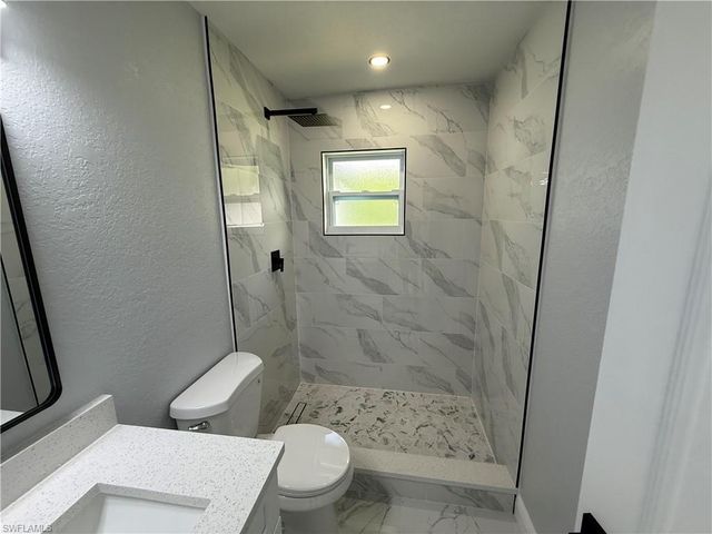 2008 Lotus RD, Fort Myers, FL 33905
