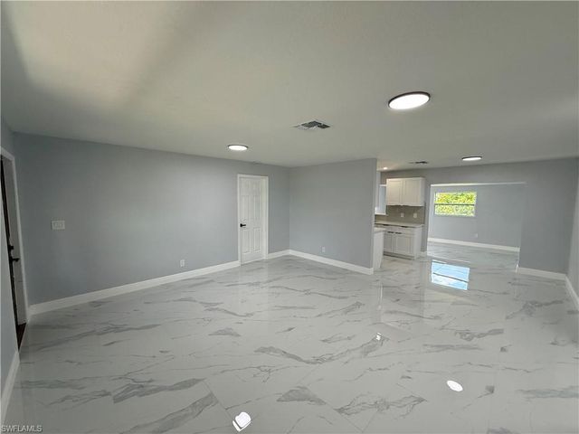 2008 Lotus RD, Fort Myers, FL 33905