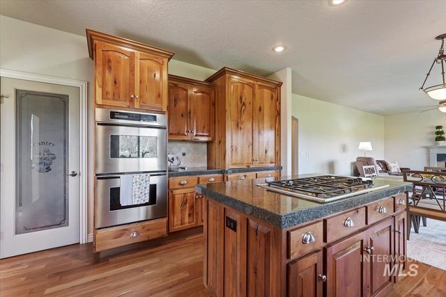 1104 W Colchester Drive, Eagle, ID 83616