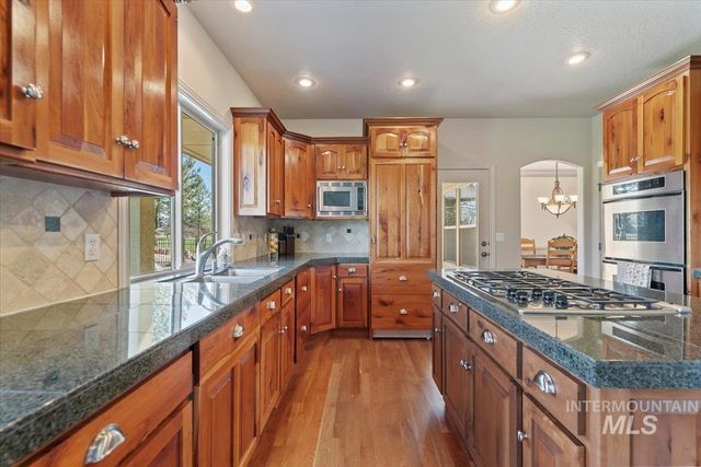 1104 W Colchester Drive, Eagle, ID 83616