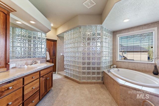 1104 W Colchester Drive, Eagle, ID 83616