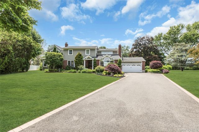 2 Eton Court, Plainview, NY 11803