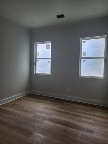 10926 Ivyridge Road B, Houston, TX 77043