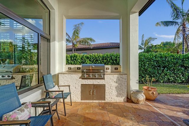 8251 NW 122nd Lane, Parkland, FL 33076