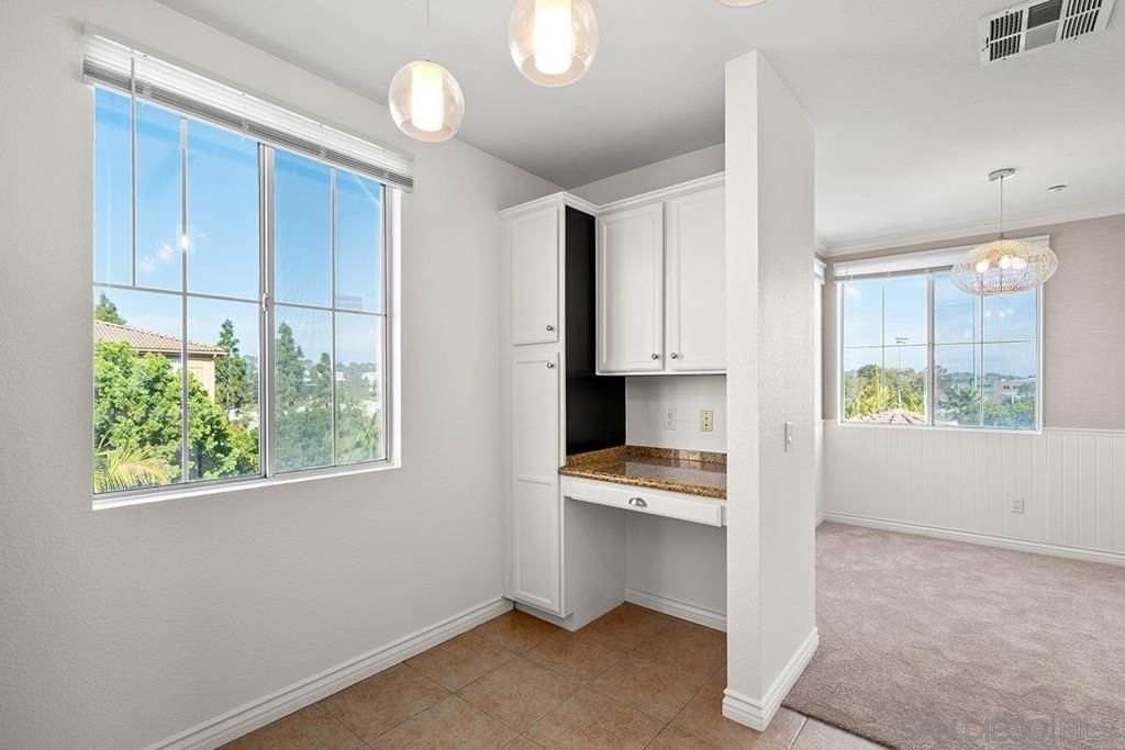 Image 6 of property listing at 3830 Elijah Court 428, San Diego, CA 92130