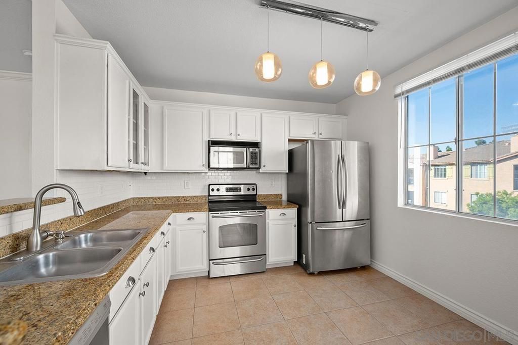 Image 8 of property listing at 3830 Elijah Court 428, San Diego, CA 92130