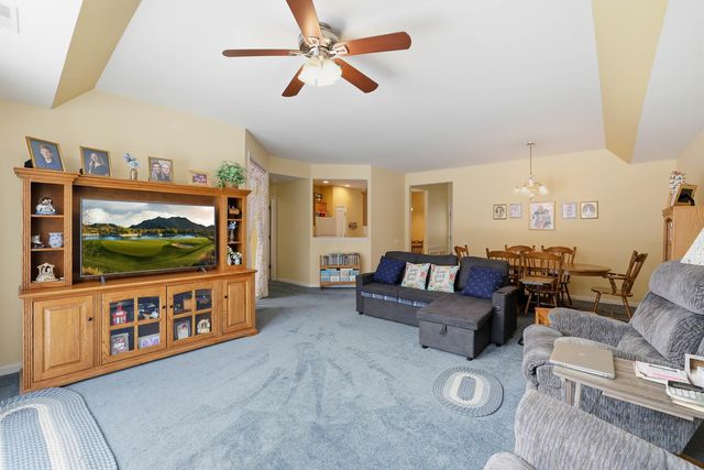 13032 Briargate Drive, Huntley, IL 60142