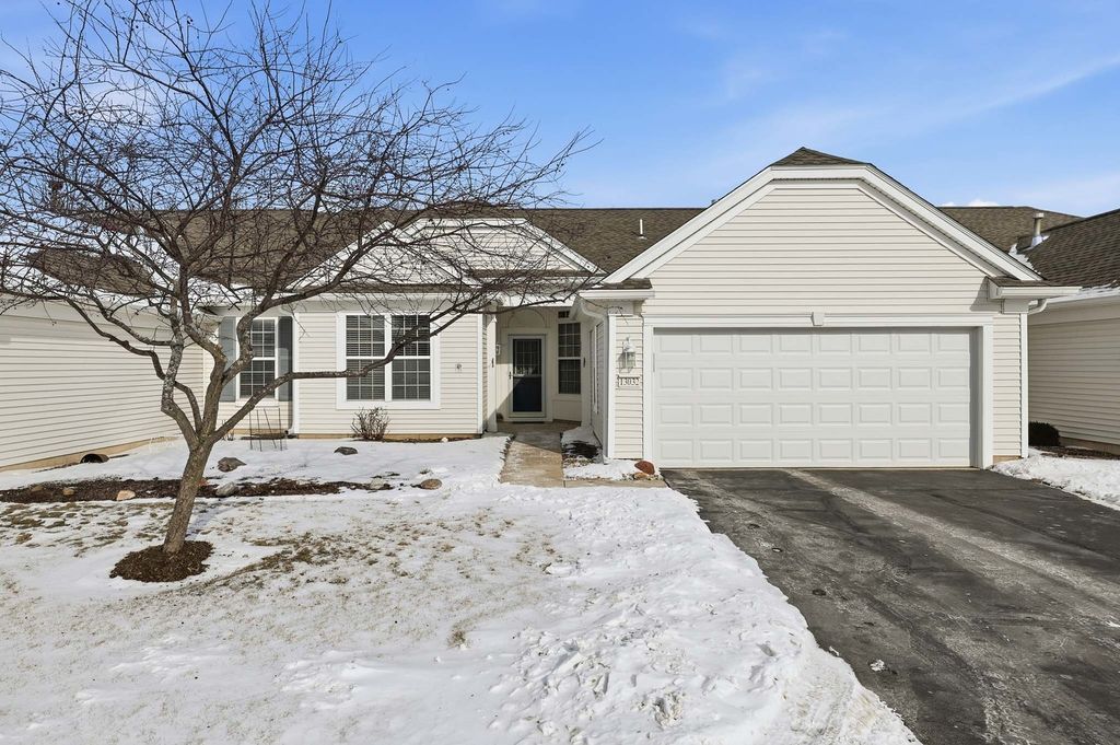 13032 Briargate Drive, Huntley, IL 60142