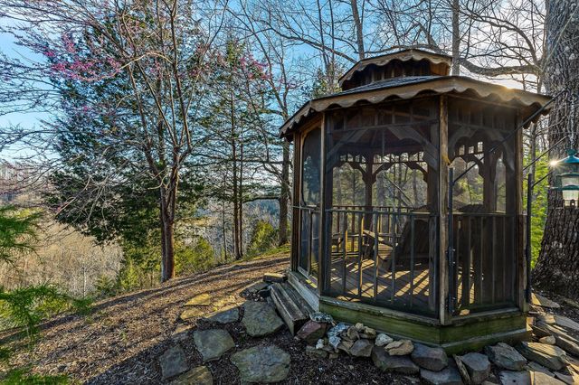 659 Harbour Greens Pl, Sparta, TN 38583