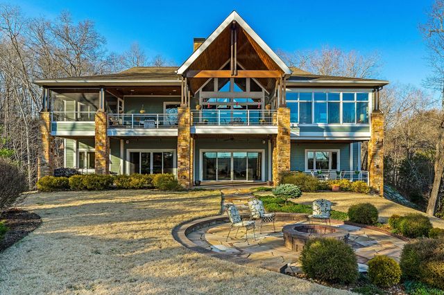 659 Harbour Greens Pl, Sparta, TN 38583