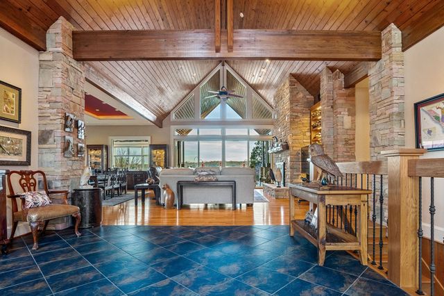 659 Harbour Greens Pl, Sparta, TN 38583