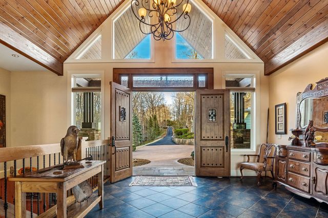 659 Harbour Greens Pl, Sparta, TN 38583