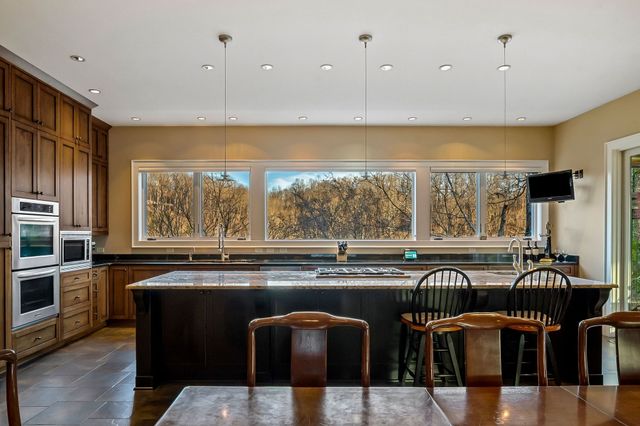 659 Harbour Greens Pl, Sparta, TN 38583