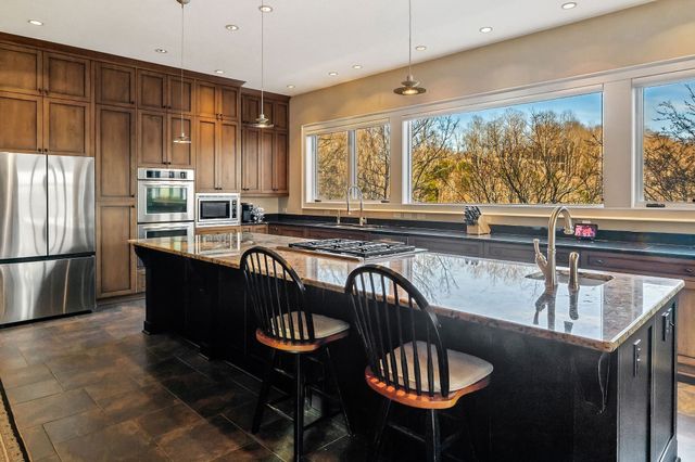 659 Harbour Greens Pl, Sparta, TN 38583