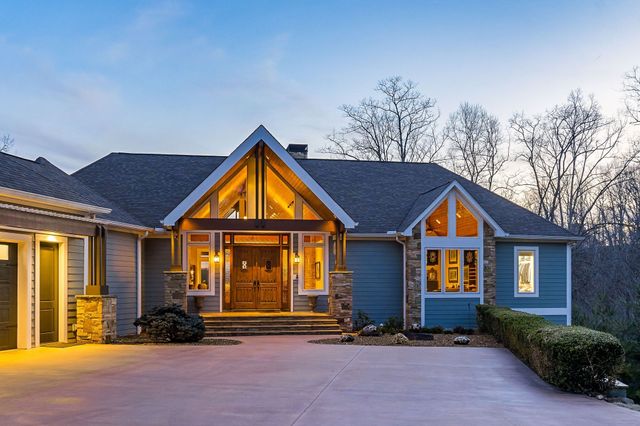 659 Harbour Greens Pl, Sparta, TN 38583