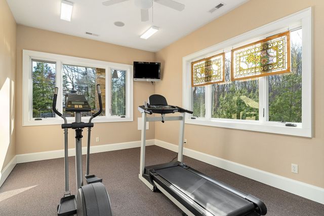 659 Harbour Greens Pl, Sparta, TN 38583