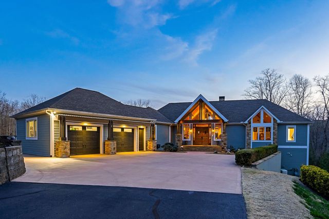 659 Harbour Greens Pl, Sparta, TN 38583