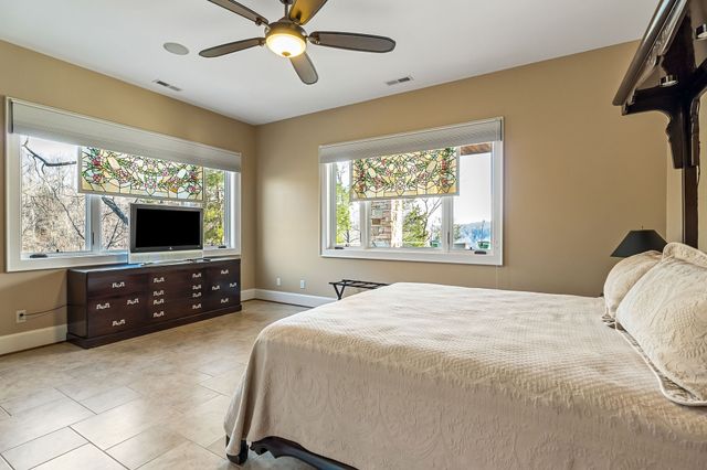 659 Harbour Greens Pl, Sparta, TN 38583