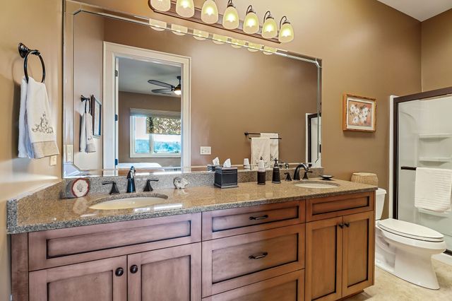 659 Harbour Greens Pl, Sparta, TN 38583