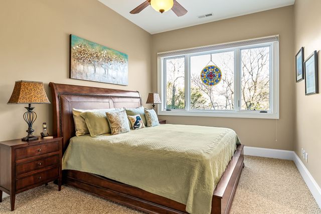 659 Harbour Greens Pl, Sparta, TN 38583