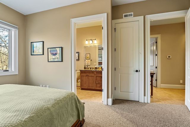 659 Harbour Greens Pl, Sparta, TN 38583