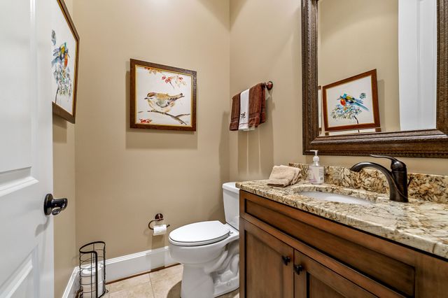 659 Harbour Greens Pl, Sparta, TN 38583