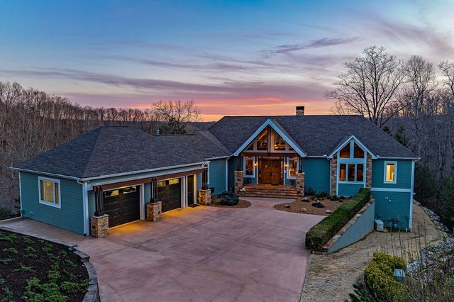 659 Harbour Greens Pl, Sparta, TN 38583