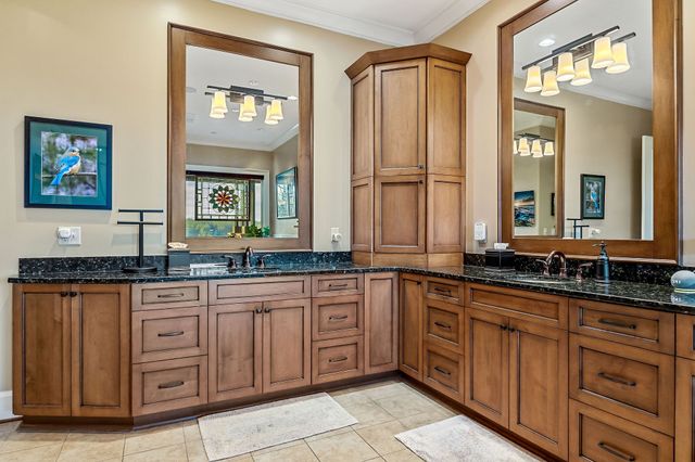 659 Harbour Greens Pl, Sparta, TN 38583