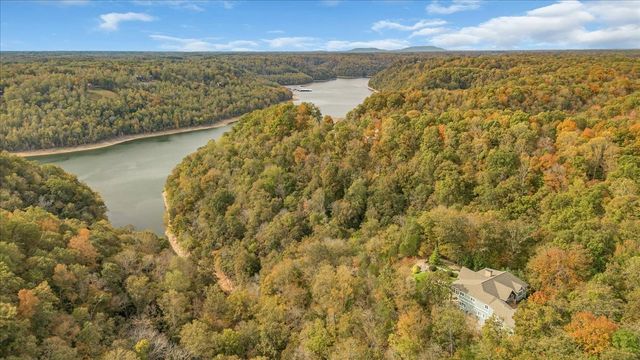 659 Harbour Greens Pl, Sparta, TN 38583