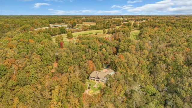 659 Harbour Greens Pl, Sparta, TN 38583