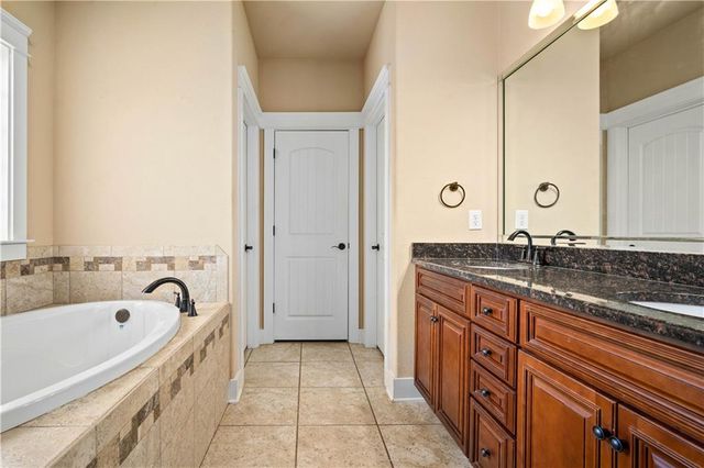 10069 Highfield Way, Mobile, AL 36695