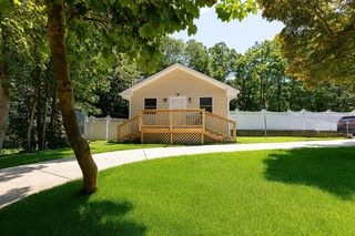 60 Lower Rocky Point Road, Sound Beach, NY 11789