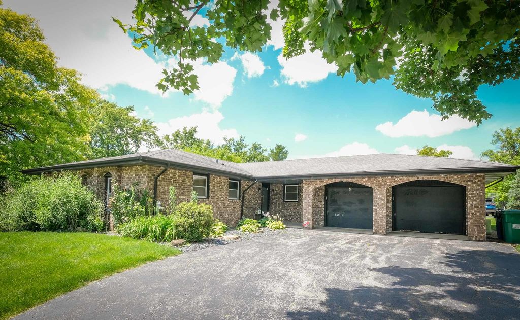 14107 S Cherokee Trail, Homer Glen, IL 60491