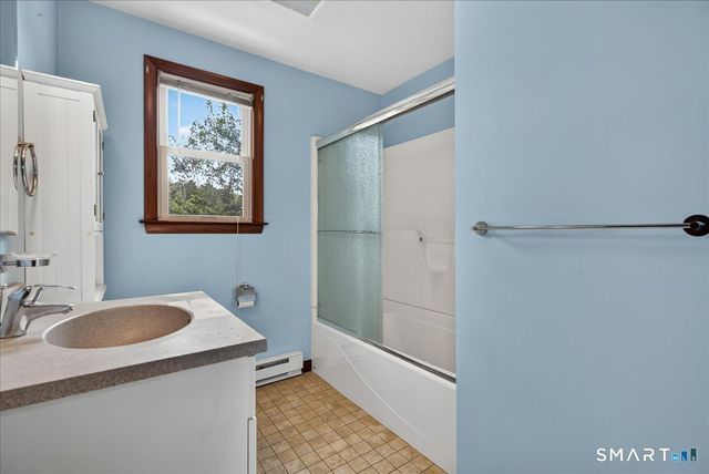 152 Ida Avenue, Derby, CT 06418