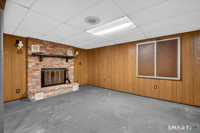 152 Ida Avenue, Derby, CT 06418