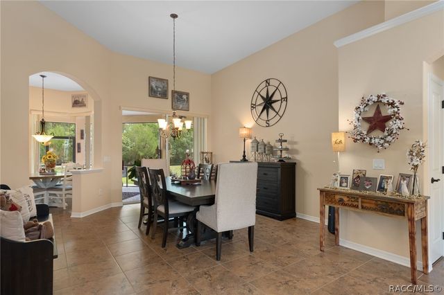 4081 W Roundup Court, Beverly Hills, FL 34465