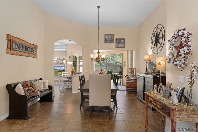 4081 W Roundup Court, Beverly Hills, FL 34465