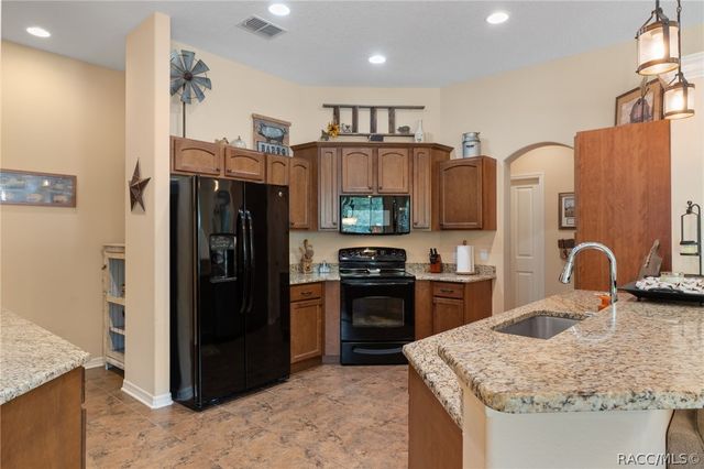 4081 W Roundup Court, Beverly Hills, FL 34465